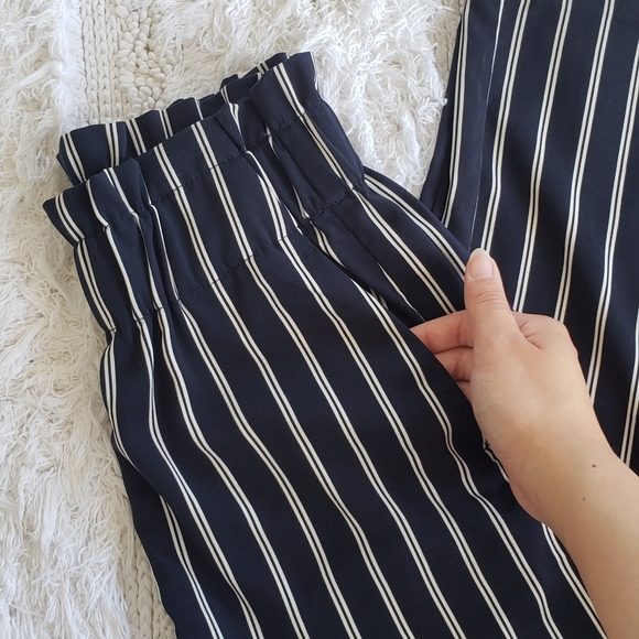 Dynamite Striped Wide Leg Pants - Picture 7 of 11